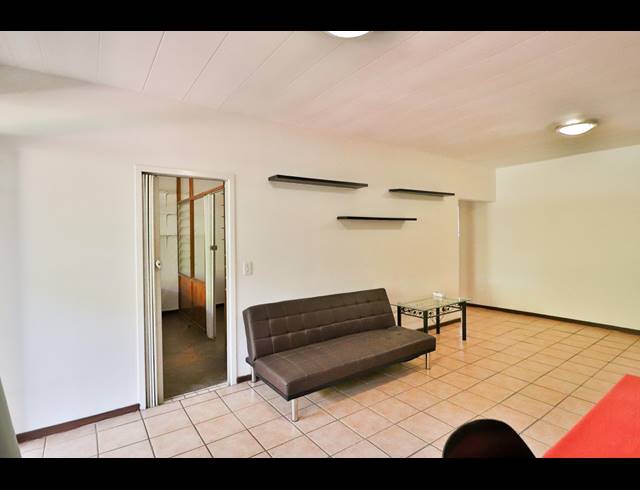 1.5 BEDROOM FLAT SOLD IN WAVERLEY